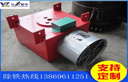 自卸式風(fēng)冷電磁除鐵器，貴州懸掛自卸式風(fēng)冷電磁除鐵器_選型_貴州懸掛自卸式風(fēng)冷電磁除鐵器公司多少錢參數(shù)工作原理生產(chǎn)價(jià)格工作原理_價(jià)格